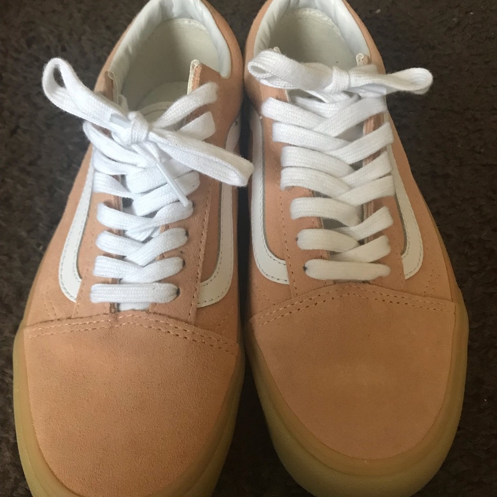 Peach gum bottom vans